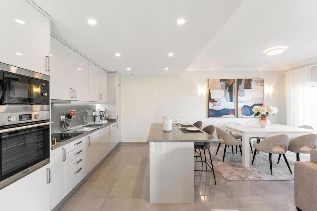 Luxury In Boavista Golf & Apartment
