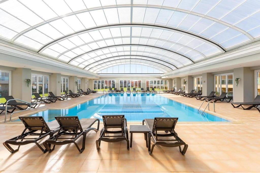 Luxury In Boavista Golf & * Lagos