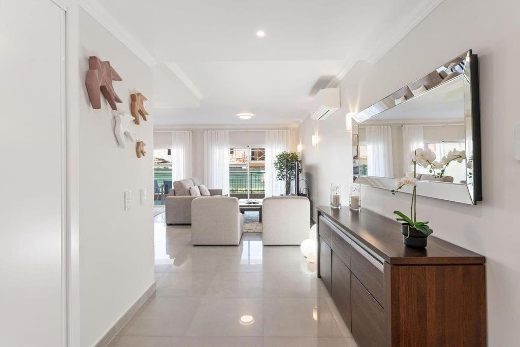 Luxury In Boavista Golf & Apartment Lagos